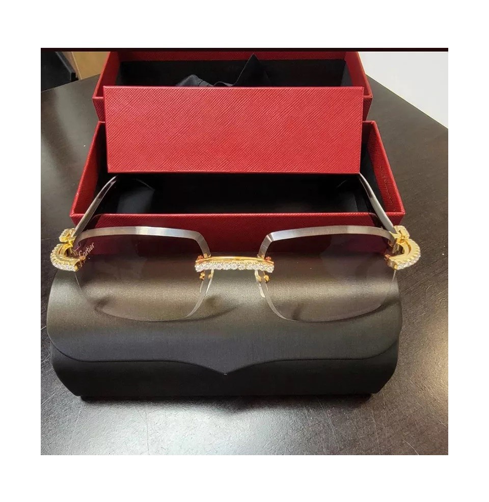 Montatura da vista retrò di lusso, realizzata a mano, personalizzata con logo, in oro massiccio 18 carati con diamanti e perle.