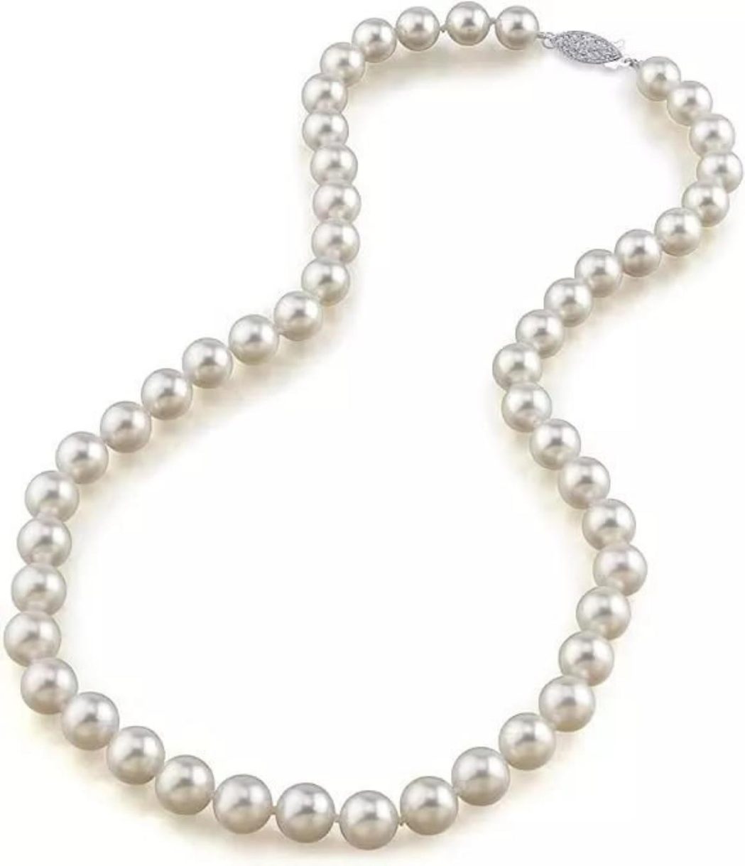 Collana di perle Hanadama di alta qualità, rotonde, bianche, autentiche, giapponesi Akoya coltivate in acqua salata.